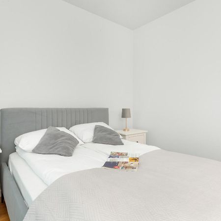 Apartament Na 15 Pietrze Z Widokiem Na Zatoke W Gdyni I Parkingiem By Noclegi Renters Gdynia Exterior foto